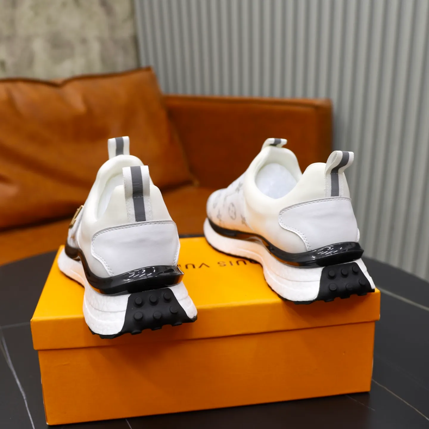 Ex-factory price: 442💰🙅‍♂️🙅‍♂️🙅‍♂️ Brand: GUCCI Standard code: 38-44 (45 customized) Grade: Same as the official website Material: Original leather splicing, comfortable and breathable lining, original wear-resistant outsole Style category: Men's fashionable casual shoes, running shoes, noble luxury brand elements, top luxury Color: actual picture color